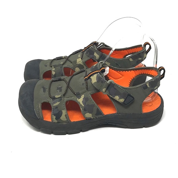 camouflage sandals
